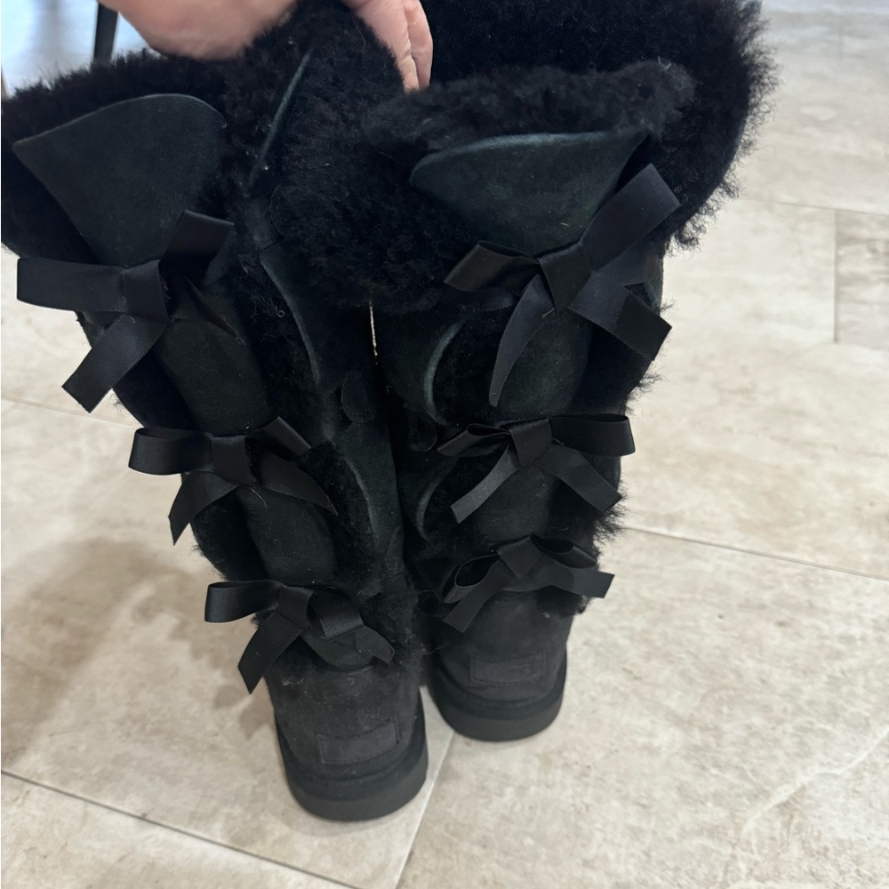 Tall black uggs